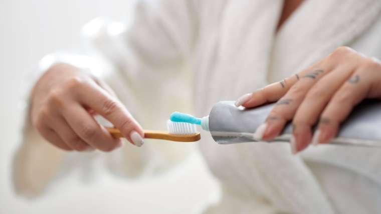 Hábitos para cuidar los dientes al iniciar el año con TranquiDent